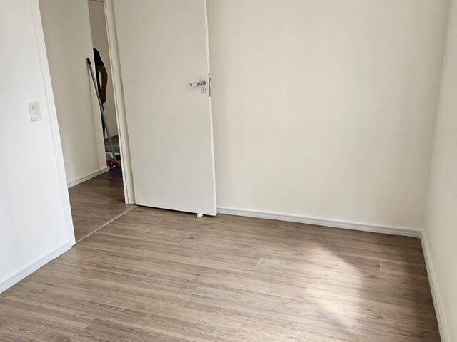 #20 - Apartamento para Venda em Cotia - SP