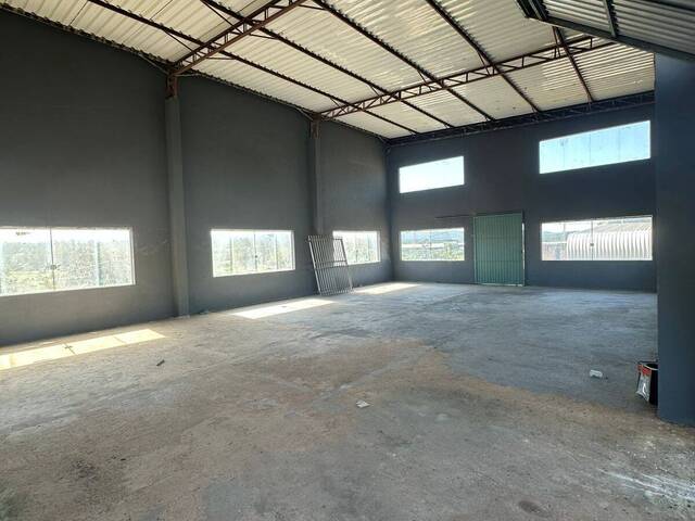 Locação em Chácara Remanso (Caucaia do Alto) - Cotia