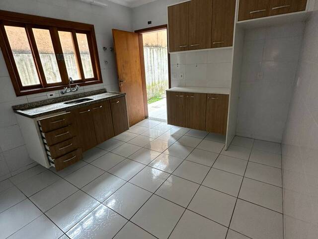 Casa para Locação em Cotia - 4