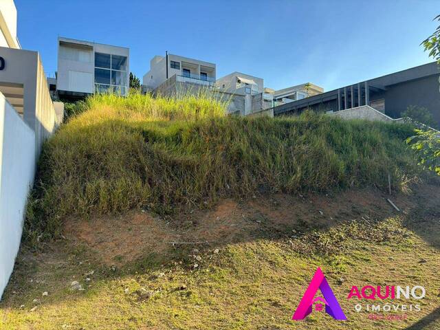 Área para Venda em Cotia - 2