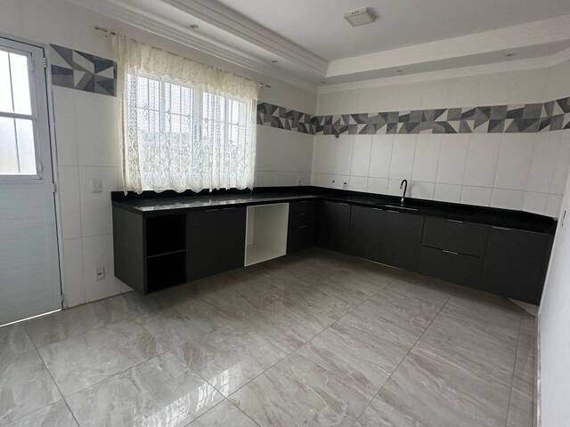 Casa para Locação em Cotia - 4